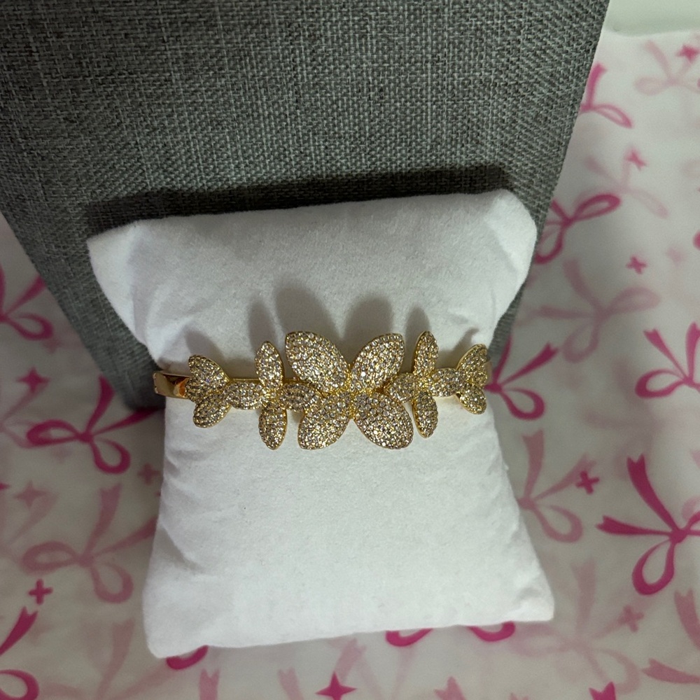 Elegant Gold Butterfly Bracelet
